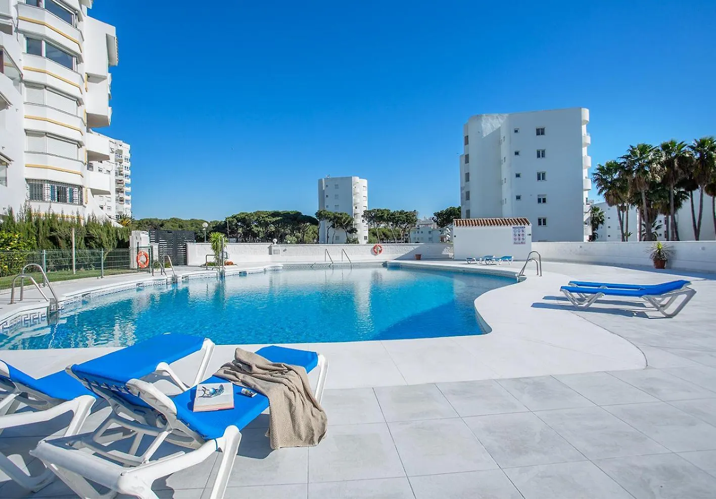 Cherry Garden Apartment Sitio de Calahonda Spain