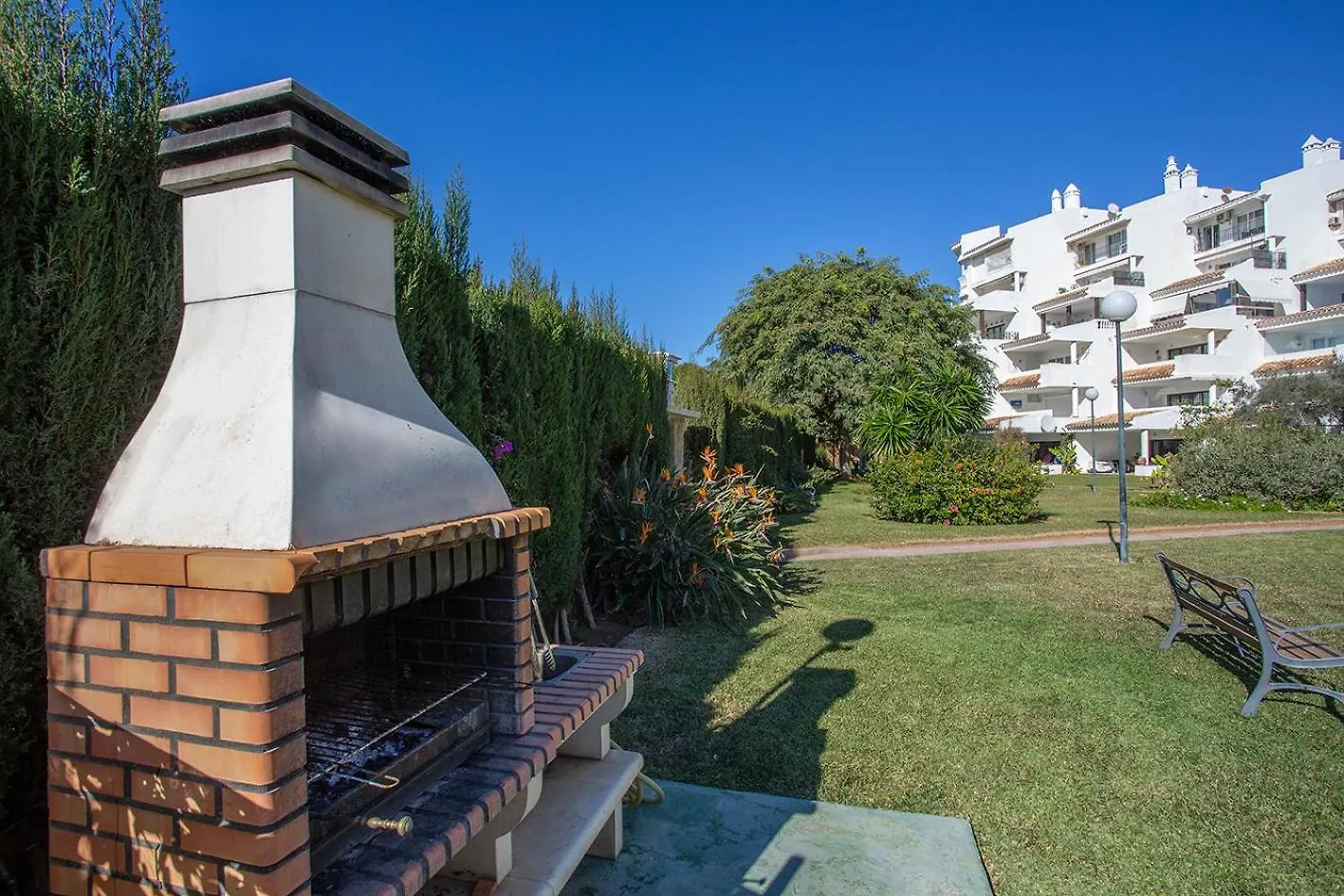 Cherry Garden Apartment Sitio de Calahonda